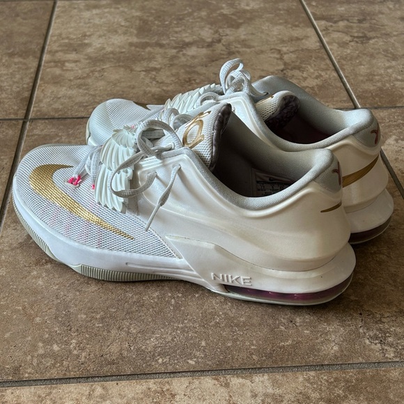 KD 7 Aunt Pearls - Picture 1 of 4